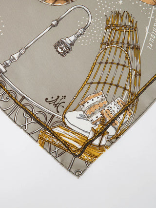 Foulard en soie avec montgolfières - 65 % soie