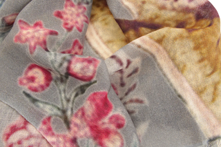 Cashmere Scarf with Floral Pattern - 622688S