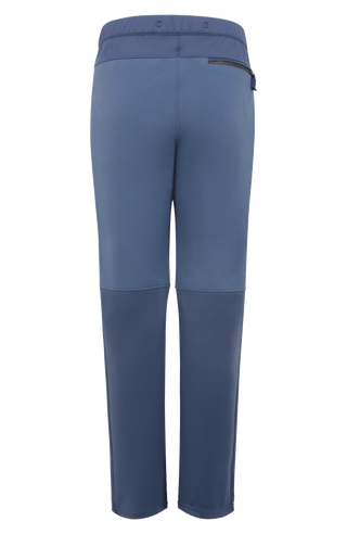 Moderne Herren-Hose aus hochwertiger Baumwolle mit innovativem Natural Powerstretch-Materialmix für maximale Bewegungsfreiheit und hohen Tragekomfort. Das besonders weiche Material liegt angenehm auf der Haut, während das schmal verlaufende Bein eine zeitgemäße Silhouette schafft. Elastische Stretch-Einsätze am Bund, seitlich am Bein und im unteren Wadenbereich sorgen für optimale Flexibilität und perfekte Passform. Zwei Eingrifftaschen mit waschbarem Alcantara-Lederbesatz sowie eine Gesäßtasche mit Reißver
