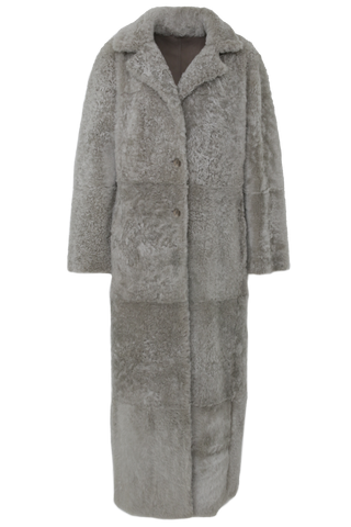 Bodenlanger Damen Lammfellmantel Modell 738393 Johanna Long LL in savanna , Vorderansicht Fellseite, gerade Passform, wendbar mit Glattleder außen und lockigem Fell innen, Reverskragen