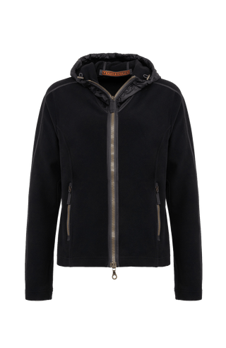 Damenjacke von Frauenschuh, Modell Rania-BF- schwarz –  Vorderansicht, leichte Jacke für Frühling und Sommer, stilvoll und funktional für Alltag und Freizeit.