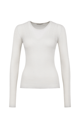 Eng anliegender Damen-Kaschmirpullover mit Rundhalsausschnitt in beige (Farbe: hbeige), Modell 640601 AvrilDyed-RB –Eng anliegender Damen-Kaschmirpullover mit Rundhalsausschnitt in beige (Farbe: hbeige), Modell 640601 AvrilDyed-RB –Rueckansicht Modelbild.orderansicht Freistellerbild.