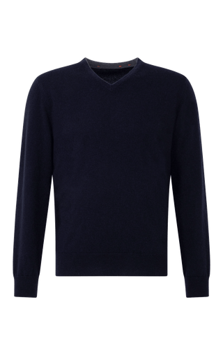 Frontansicht des Herren-Kaschmir-Hoodies „Nio2.0-WS“ von Frauenschuh in der Farbe Midnight (Dunkelblau); gefertigt aus luxuriösem, weichem Kaschmir für höchsten Tragekomfort in Herbst und Winter; klassisch geschnittener Pullover mit V-Ausschnitt, feinen Rippbündchen und dezentem Logo-Detail; sportlich-eleganter Look, ideal für lässige, stilbewusste Outfits in der kalten Jahreszeit