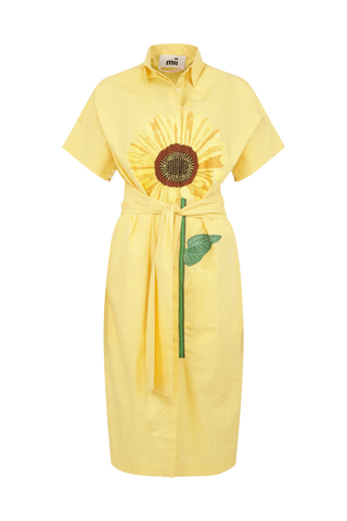 Robe longue brodée à la main