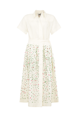 Robe à manches courtes brodée à la main
