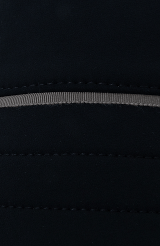 Hat-S Fischerhut aus Schöller Softshell. Nahtbetonung dank Ripsband. Krempe mit Dreifachnaht. Wind- und wasserabweisend, bi-elastisch für Formstabilität und Passgenauigkeit. In der Farbe Schwarz (Farbe: black)