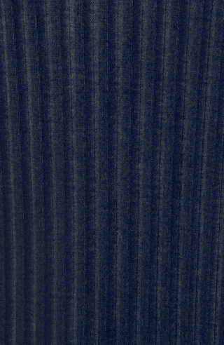 Lockerer Damen-Rollkragenpullover in Dunkelblau (Farbe midnight, Modell 533601 MarleenDyed-RB, aus weicher Baumwollmischung, zeigt das elegante Design und die feine Strickstruktur – ideal für kühle Tage und vielseitig kombinierbar