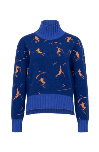 Frauenschuh Rollkragenpullover Tina Multi ME Modell 135544 in Alaskablue, Vorderansicht, mit farbintensivem Skifahrermotiv, Merinowolle, legere Passform