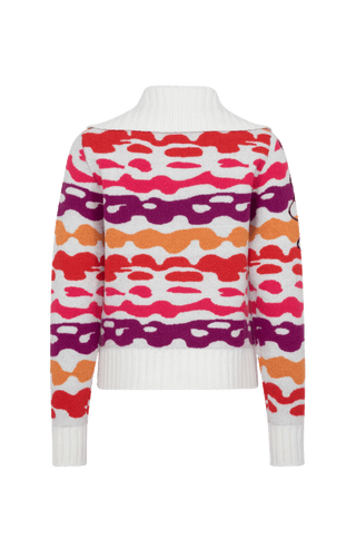 Strickjacke Delilah ME Modell 702544 in Poppy, Rueckansicht, mit farbintensivem Bergmotiv aus Merinowolle, legere Passform und hoher Stehkragen