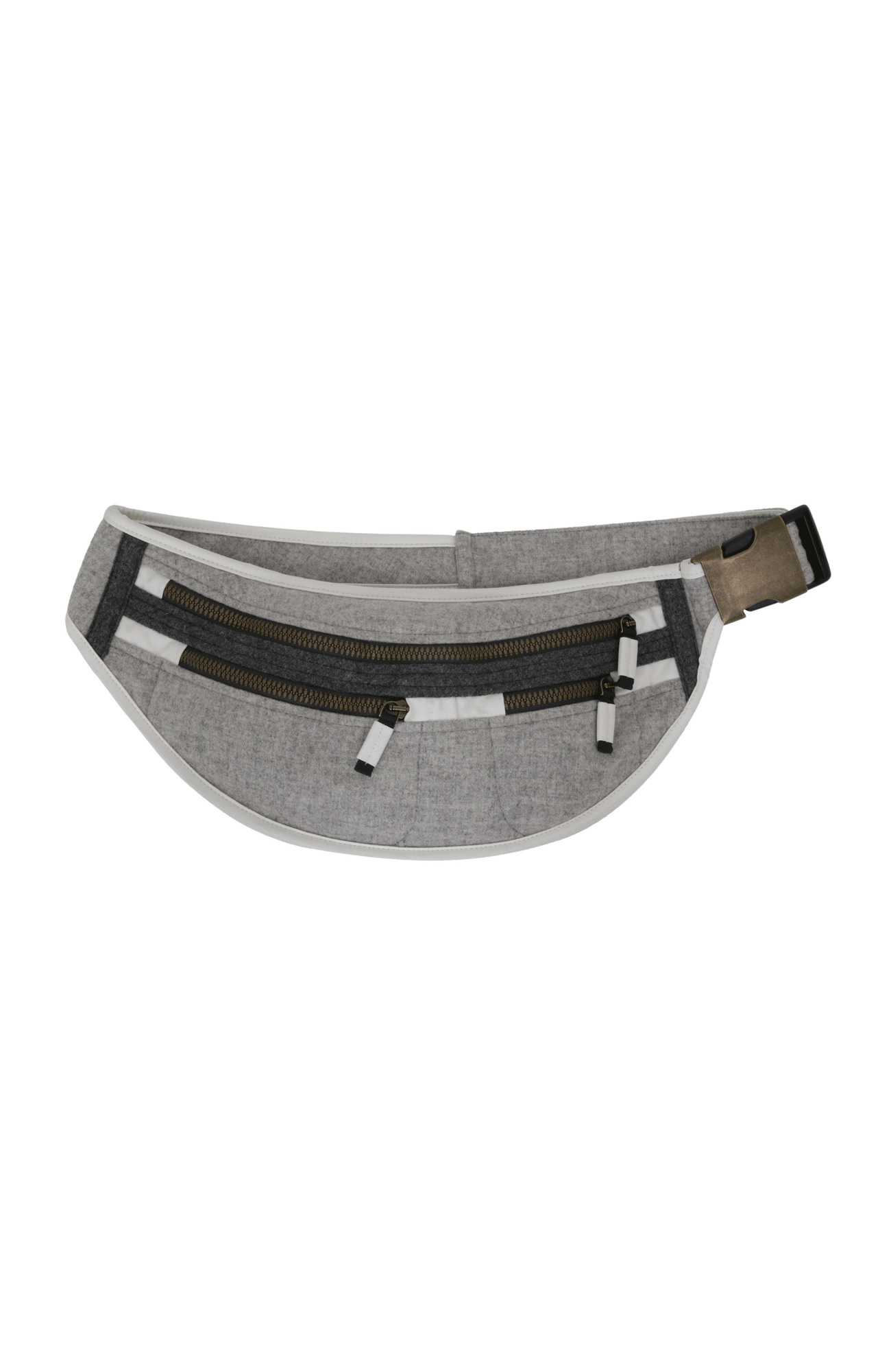 Beltbag-L Hüfttasche aus hochwertigem Loden mit geräumigem Hauptfach und zwei kleinen Ziptaschen auf der Vorderseite. Weitenverstellbarer Gurt mit Steckschließe in Metalloptik. Innenmaterial aus wasserabweisendem Performance Ski. Leicht und körpernah tragbar – klassisch um die Hüfte oder quer über den Rücken. In der Farbe weiß (Farbe: cloud)