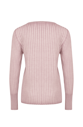 Locker geschnittener Damen-Rundhalspullover in rose, Modell 406601 CameliaDyed-RB- Rueckansicht. Weiches Material mit geripptem Saum und Ärmelbündchen.